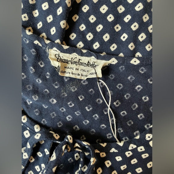 Vintage DianeVonFurstenberg Dress - Picture 4 of 5
